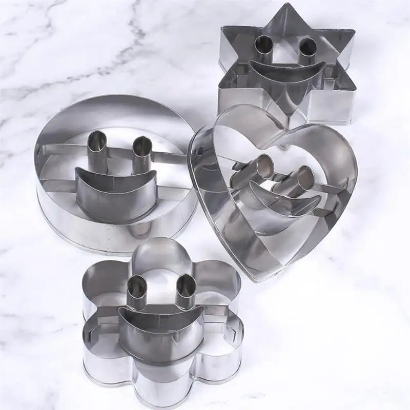 4 PCS Smiley Cookie Cutter Biscuit Mold Stainles Steel Fondant Cake Mold Baking Tools Sugar Biscuit Mold Cookie Tool Pastry tool