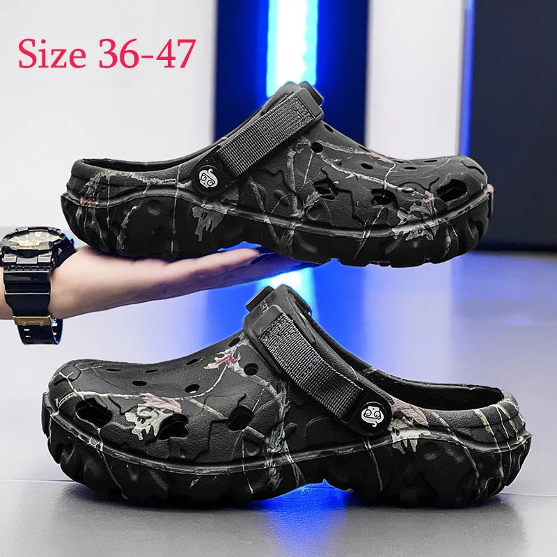 Summer Men Sandals Outdoor Slippers Soft Garden Clogs Hole Male Casual Shoes Fashion Water Shoes Comfort Home Soft Beach Shoes