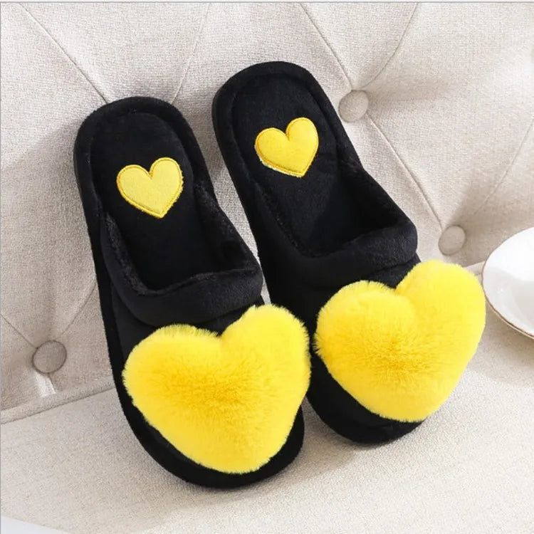 2023 Heart Shaped Slippers Women's Warm Non-slip Platform Shoes Indoor Fashion Cute Cotton Slippers Chaussons Plats