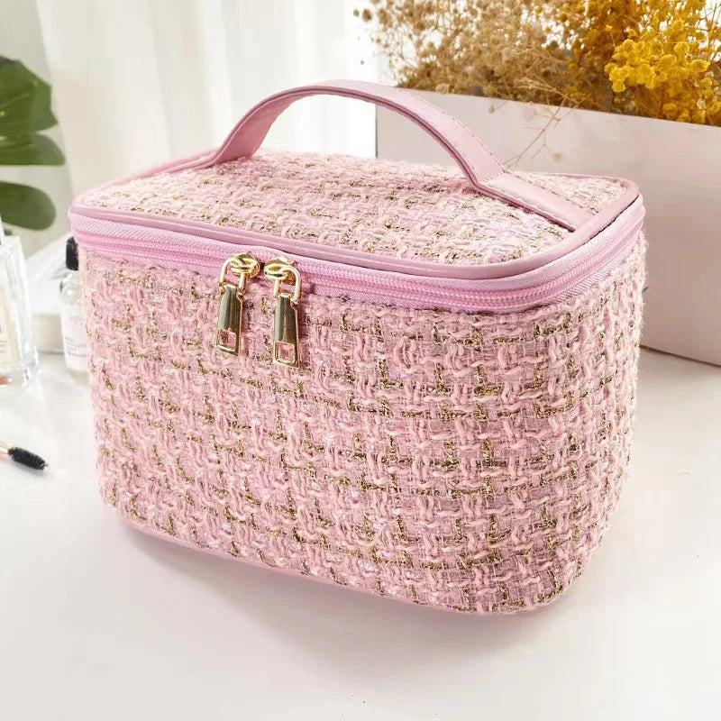 Large Capacity Portable Travel Toiletry Bag New Plaid Portable Small Fragrance Makeup Bag Go out Makeup Bag