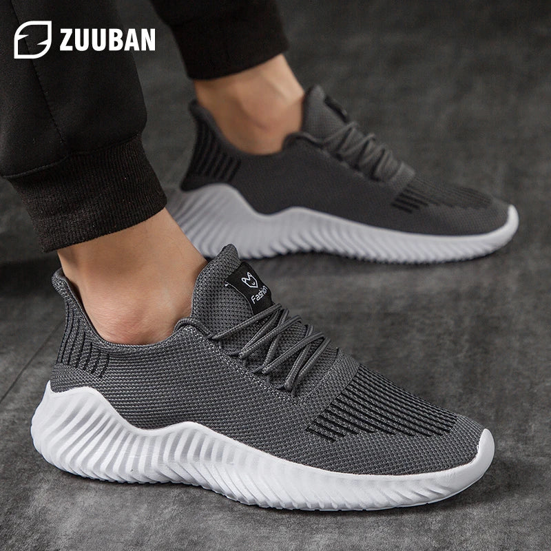 Hot Sale New Men Running Shoes Mujer Mesh Breathable White Men Sneakers Lac-up Lightweight Black Walking Men Vulcanize Shoes