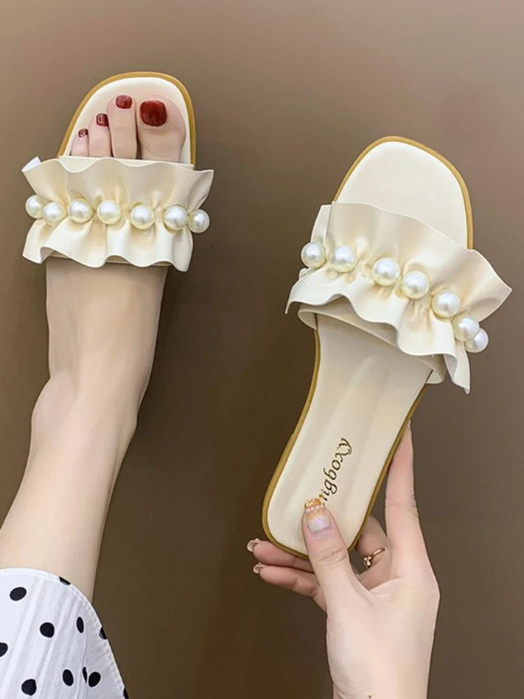 Women Slides Faux Pearl Decor Ruffle Trim Sandals Open Toe Wear-resistant Flat Slippers Summer Sandy Beach Sandals Women Shoes