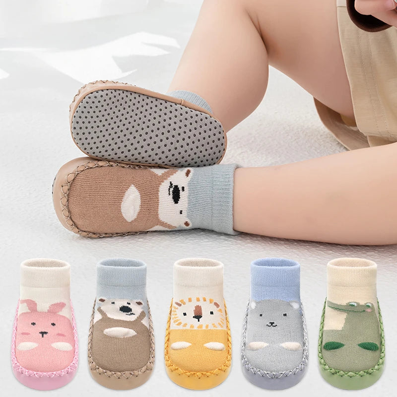 New Baby Anti Slip Walking Shoes for Infants and Toddlers Glued Anti Slip Floor Boat Socks Low Top Cartoon Leather Sole Socks