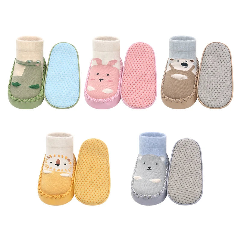 New Baby Anti Slip Walking Shoes for Infants and Toddlers Glued Anti Slip Floor Boat Socks Low Top Cartoon Leather Sole Socks